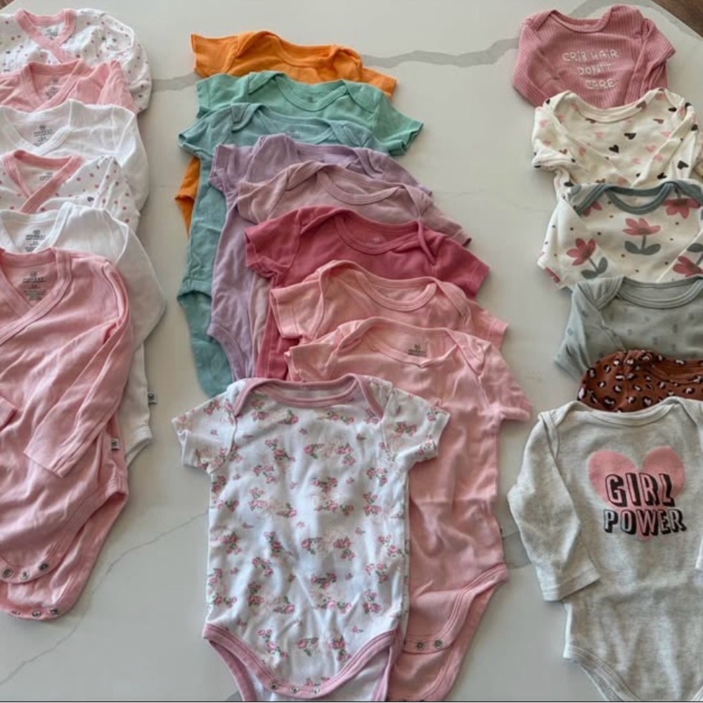 BIG bundle of clothes for baby girl (9m)